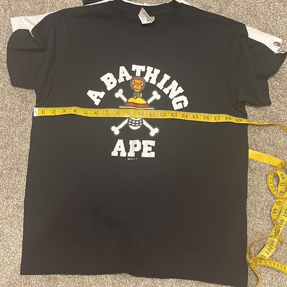 A bathing ape collab with one piece - Picture 9 of 10